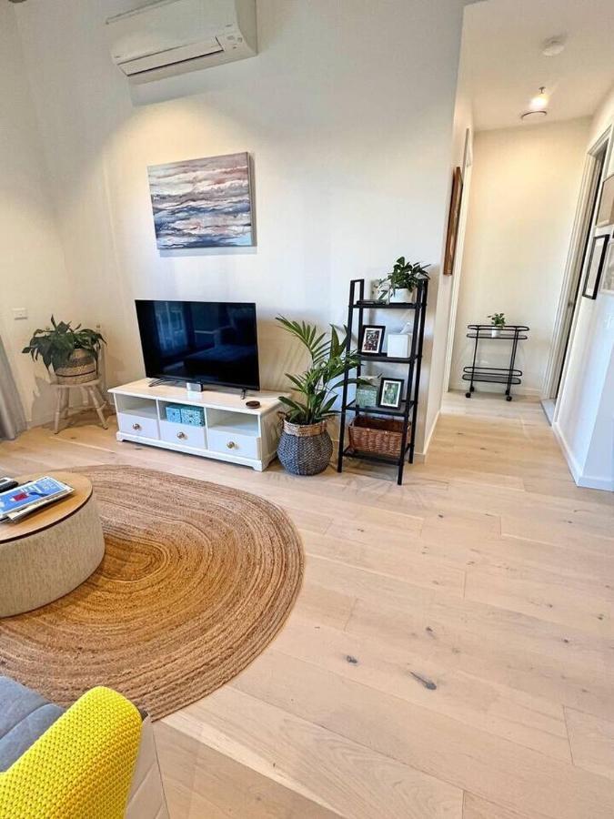 Industrial Yet Modern, 1Bd 1Bth Apt - Woden Phillip Eksteriør bilde